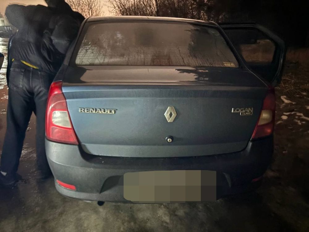           26 ,  21:50,     Renault Logan,    16- 