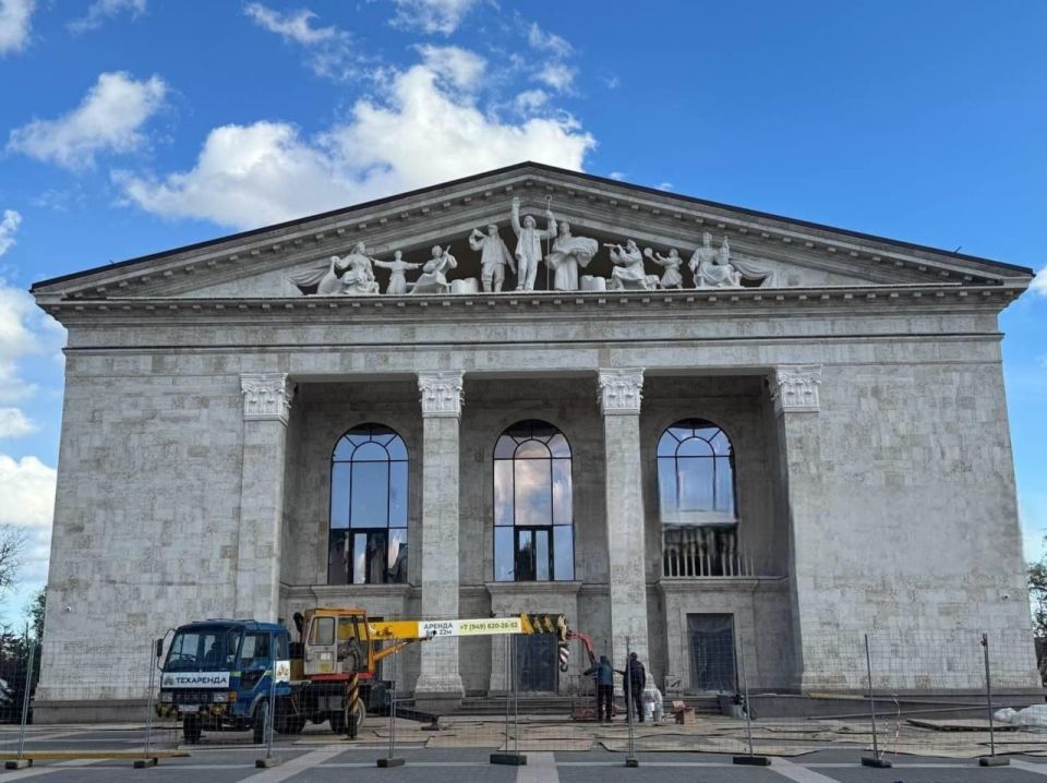 Сергей Миронов: В Мариуполе в декабре откроет двери отреставрированный драматический театр