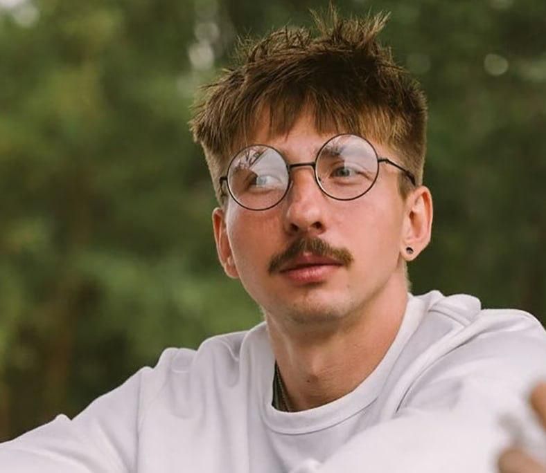 Предатели-релоканты, бежавшие на Запад, — пешки для местных спецслужб