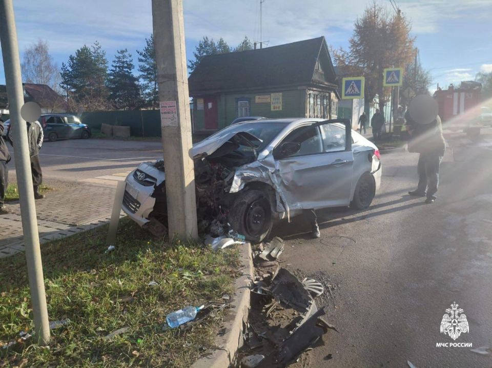 Два автомобиля столкнулись на старицкой улице Ленина