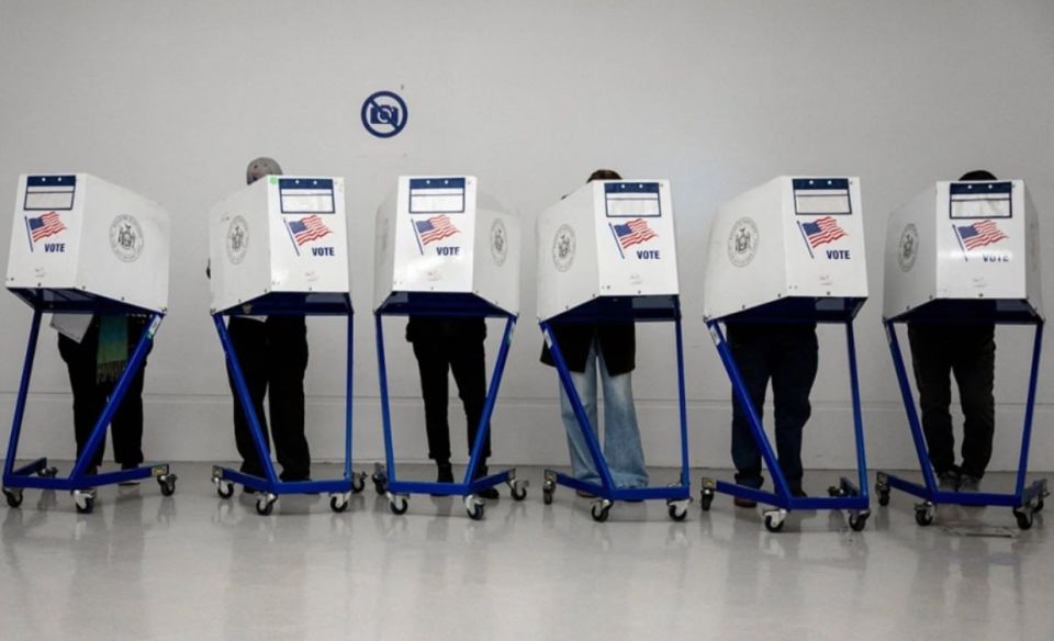     -     1969 :   2  ,  Bloomberg       