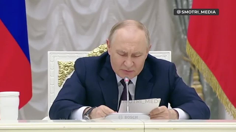 Путин предложил создать правительственную комиссию по вопросам межнациональных отношений