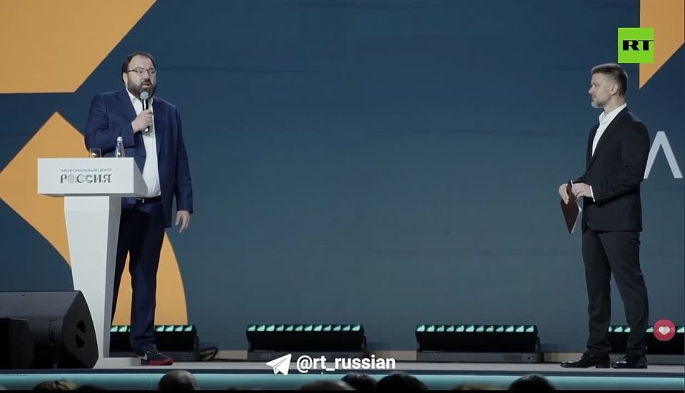 Получение уведомлений о поиске пропавших людей появится на «Госуслугах» в 2026 году, рассказал Шадаев: