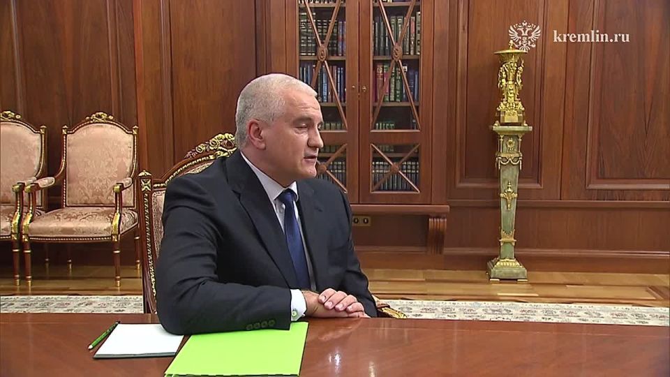 Владимир Путин встретился с главой Республики Крым Сергеем Аксёновым