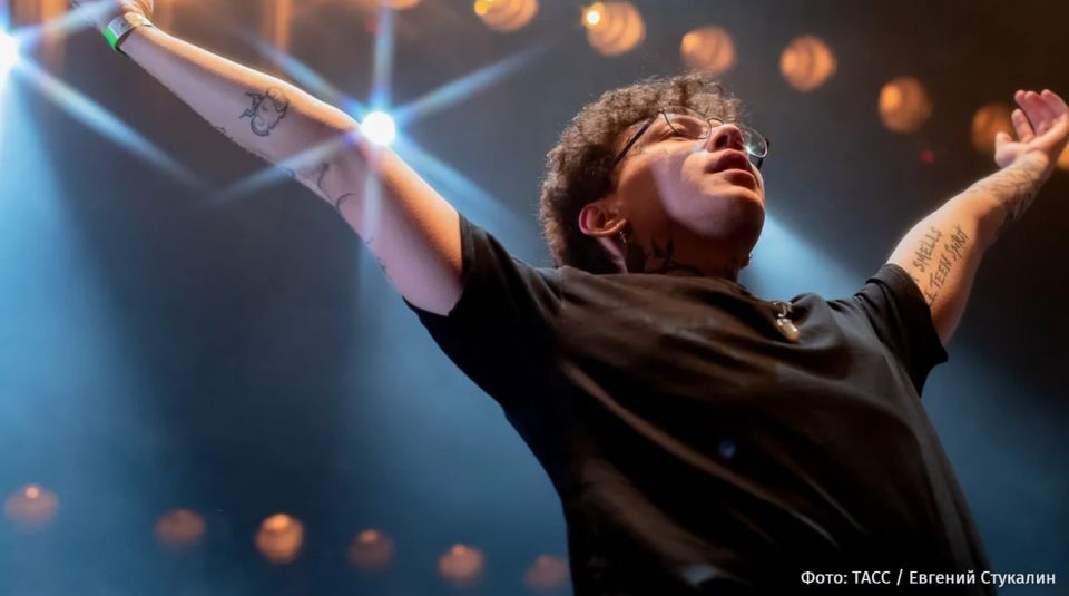 Лидер группы "Три дня дождя" Глеб Викторов задолжал налогов на 1,778 млн рублей