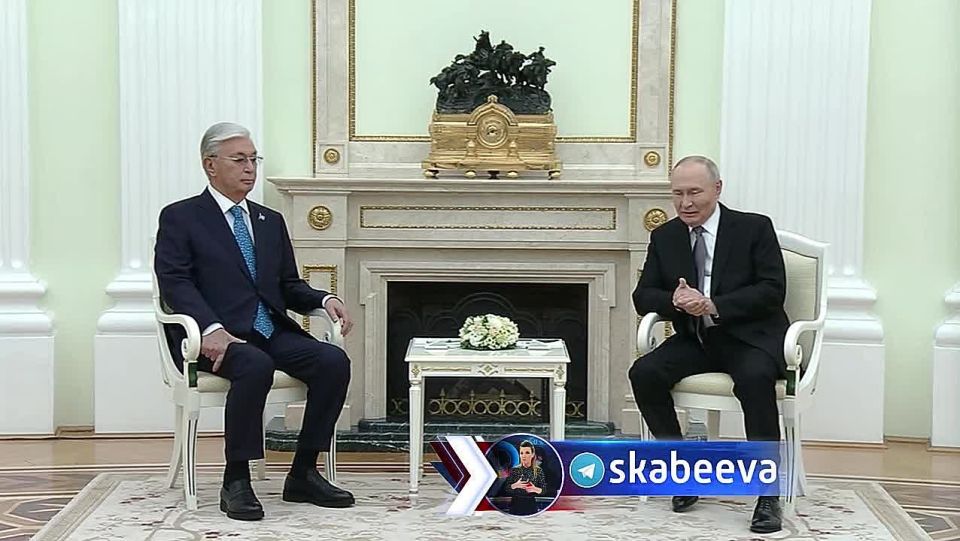 ‘Сегодня у нас будет возможность в неформальной обстановке посидеть, поговорить по вопросам, которые представляют особый интерес’ - Путин начал встречу с Токаевым