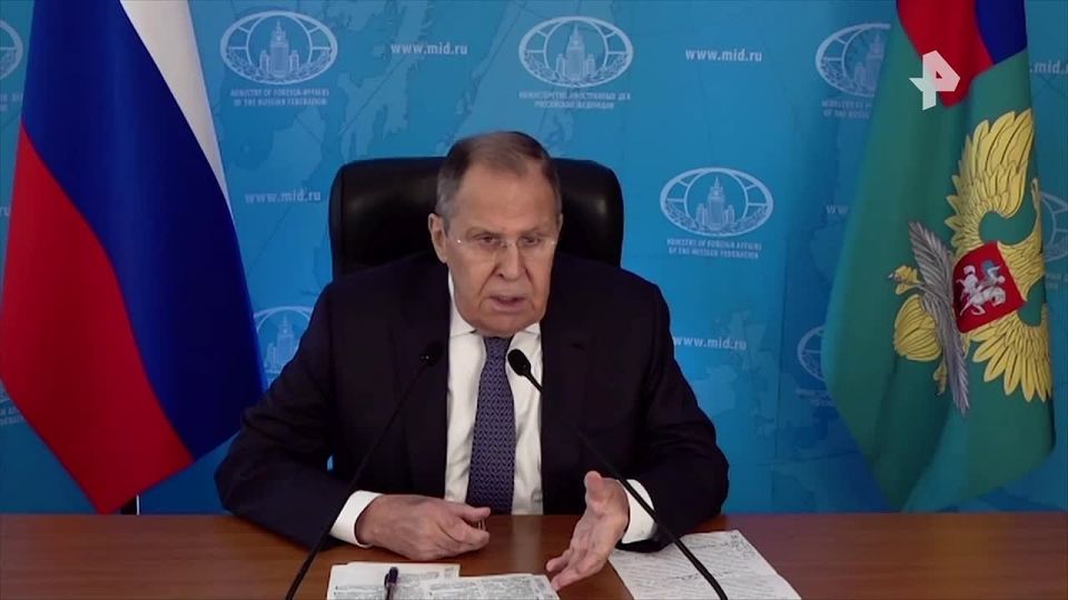 Сергей Лавров пообщался с российскими СМИ