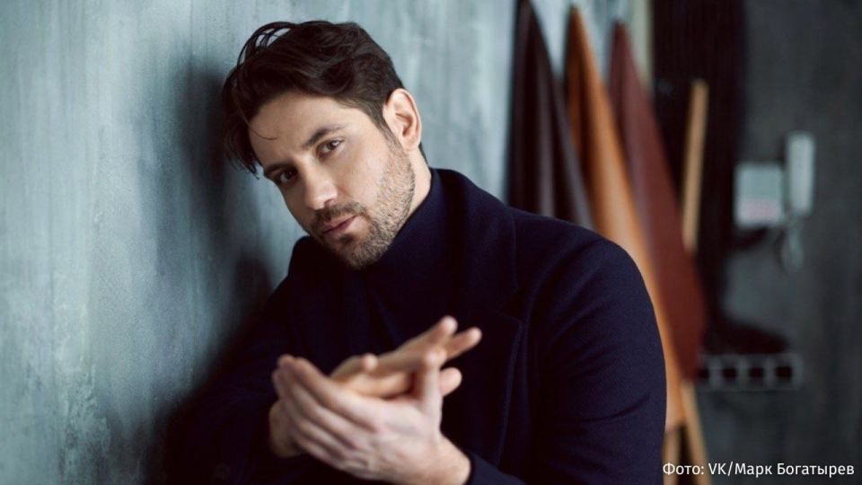 Звезда сериала "Кухня" Марк Богатырев подал на развод с актрисой Татьяной Арнтгольц, сообщили РЕН ТВ в суде