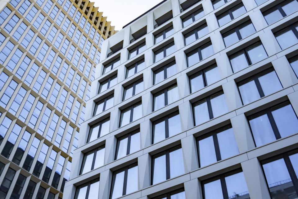 Власти планируют изменить подход к налогообложению единых недвижимых комплексов (ЕНК), которые обычно включают в себя несколько зданий или сооружений различного назначения