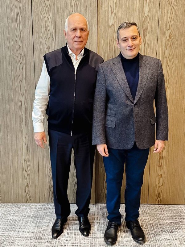  :         :       ,    ,    