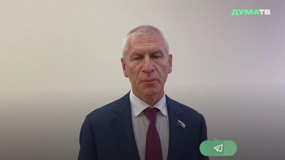 Ряд федераций должны по решению Спортивного арбитражного суда пересмотреть нормы допуска россиян на ОИ-2026, но отборочные соревнования уже заканчиваются, рассказал Дума ТВ глава Комитета Госдумы по физической культуре и...