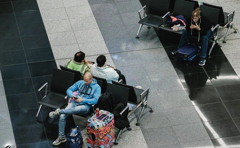 Евросоюз снимет ограничения для путешественников из России после завершения российско-украинского конфликта, говорится в редакционной статье The Economist