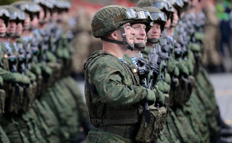 Россия на сегодняшний день занимает второе место среди стран мира по военной мощи