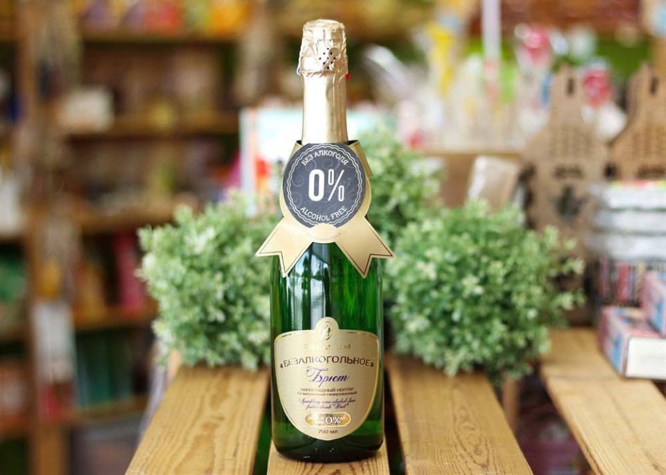 Ограничения на продажу несовершеннолетним безалкогольных напитков, имитирующих алкоголь, обсуждают в Госдуме