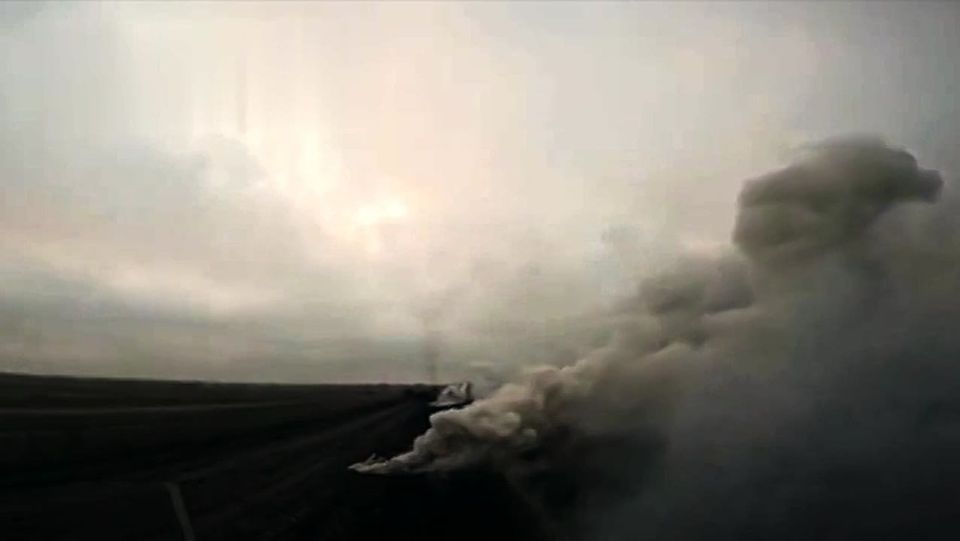 Дмитрий Стешин: Еще одна грамотная методика отражения атаки дронов - слаженный огонь и автомата и дробовика+ дымзавеса из нескольких шашек