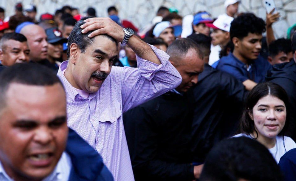      ,            ,  Politico     