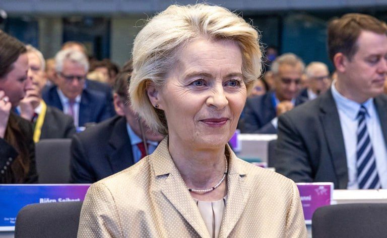                   135,7 ,  Financial Times  Reuters,   