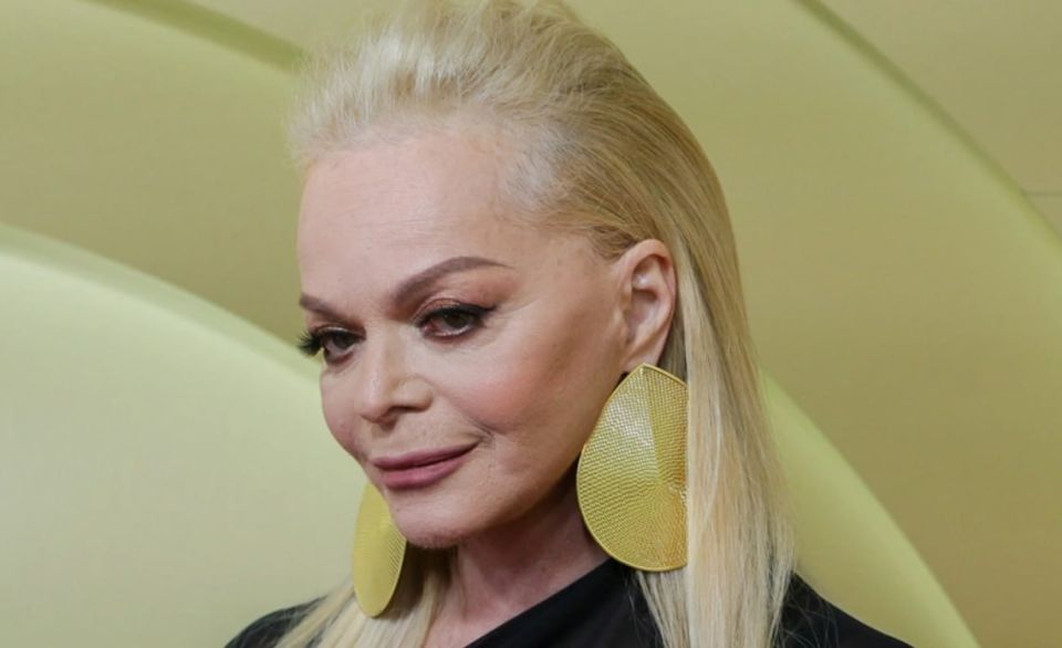 Лотерейный бренд «Столото» удалил из своего телеграм-канала публикацию о программе «Жилищная лотерея» с упоминанием певицы Ларисы Долиной из-за атаки ботов, сообщила РБК пресс-служба организации