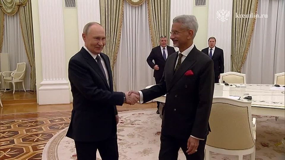 Президент России провёл встречу с Министром иностранных дел Индии Субраманиамом Джайшанкаром