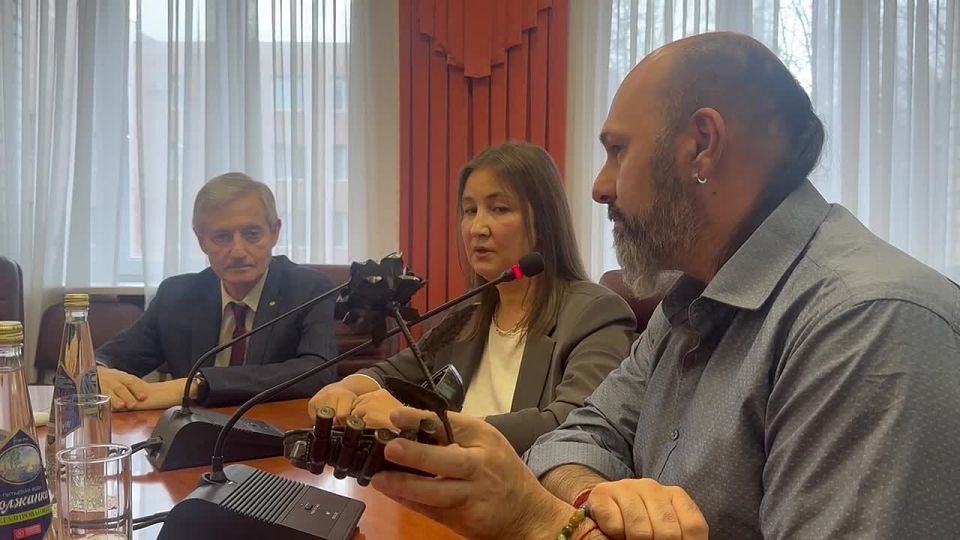 Университет «Мир» города Самара принял важного гостя — Патрисио Мери Белл, чилийского журналиста и политолога, автора книги «Дети Донбасса»