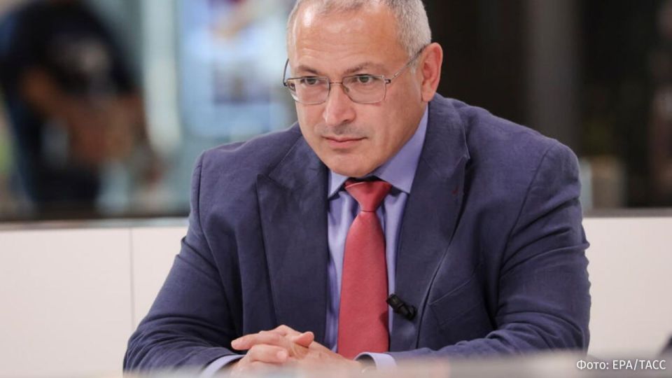 Михаил Ходорковский* внесен в перечень террористов и экстремистов, следует из данных Росфинмониторинга