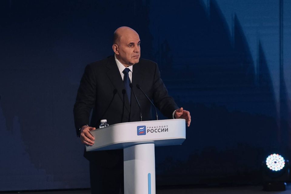Марат Хуснуллин: Выступил на ключевом деловом мероприятии Транспортной недели – пленарной дискуссии с участием Председателя Правительства