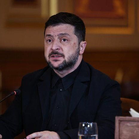 Германия не откажется от поддержки Украины только из-за того, что там появились обвинения в коррупции, заявил глава немецкого МИД