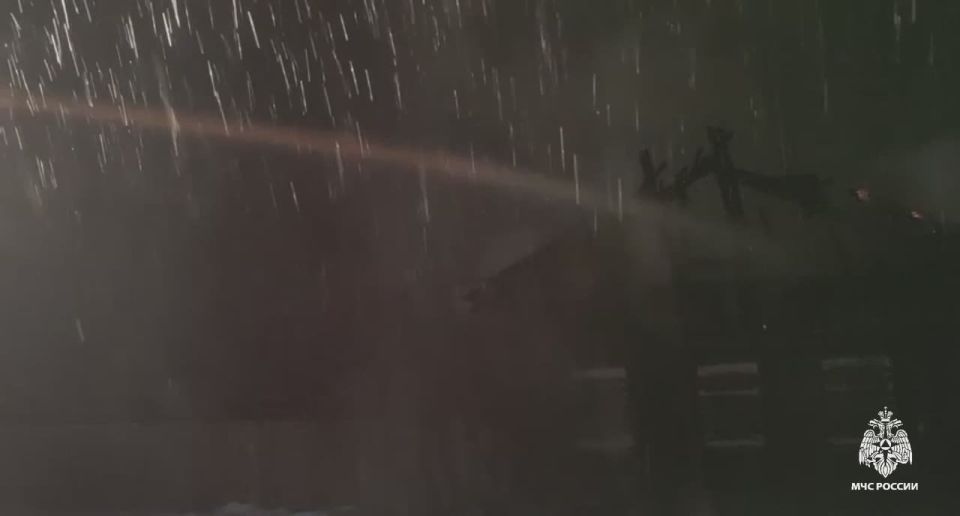 Ночной пожар. На улице Пролетарской в Весьегонске произошел пожар в нежилом доме