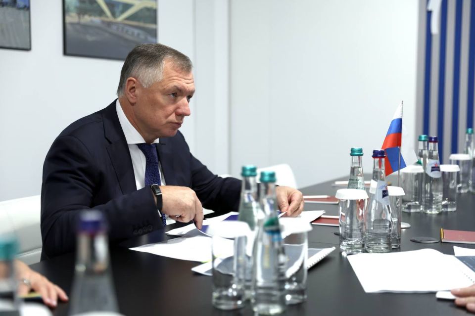 Марат Хуснуллин: На полях Транспортной недели провел еще ряд встреч с главами регионов Марат Хуснуллин: На полях Транспортной недели провел еще ряд встреч с главами регионов