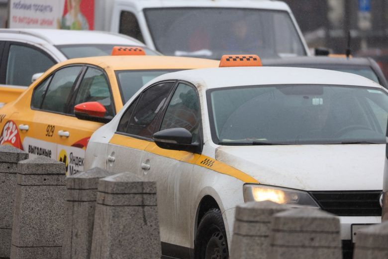 Сергей Миронов: Нужно отсрочить локализацию для самозанятых водителей