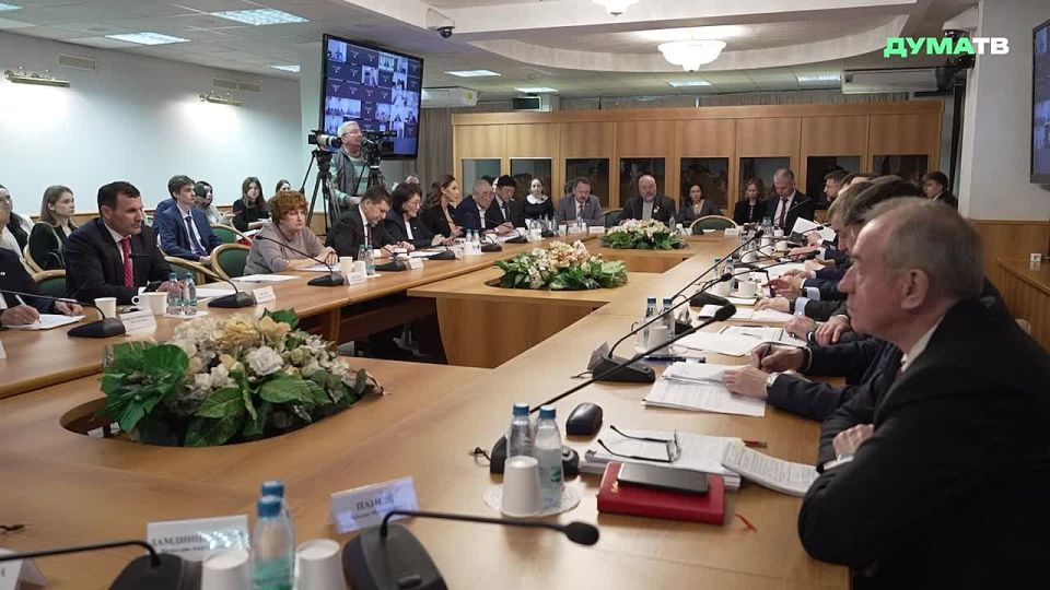 Модернизация электросетевого хозяйства на Дальнем Востоке требует учёта территориальных особенностей, заявила зампред ГД Ирина Яровая в ходе парламентских слушаний по совершенствованию нормативно-правового регулирования...