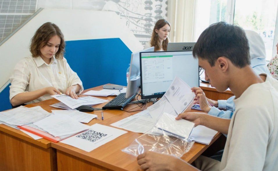 Правительство утвердило список направлений подготовки и специальностей, по которым число платных мест будет ограничено