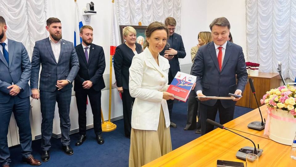 Анна Кузнецова: Первый в стране выпуск психологов - наставников состоялся! С Днем психолога, друзья! Поздравляю! Анна Кузнецова: Первый в стране выпуск психологов - наставников состоялся! С Днем психолога, друзья! Поздравляю!