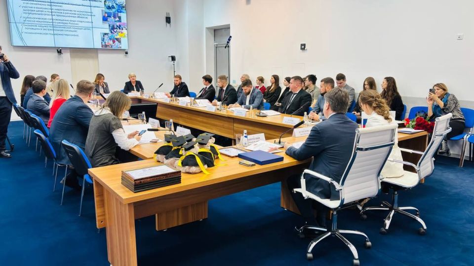 Анна Кузнецова: Первый в стране выпуск психологов - наставников состоялся! С Днем психолога, друзья! Поздравляю! Анна Кузнецова: Первый в стране выпуск психологов - наставников состоялся! С Днем психолога, друзья! Поздравляю!