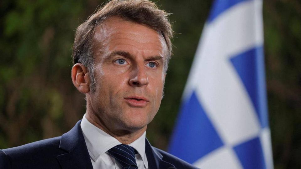 Группа двадцати (G20) не преуспевает в урегулировании мировых кризисов в сфере безопасности, и это ставит под угрозу смысл существования этого неформального форума, заявил Эмманюэль Макрон