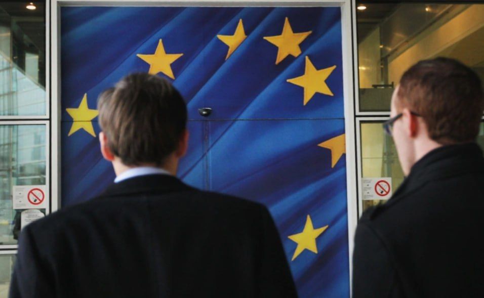 Европа согласилась на возврат России в G8 по окончании конфликта на Украине, сообщает Reuters со ссылкой на европейский план урегулирования украинского кризиса