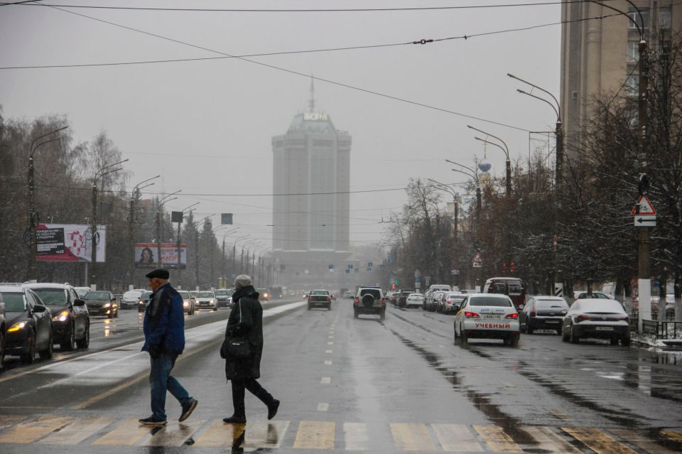 В Тверской области дороги расчищают более 300 единиц техники