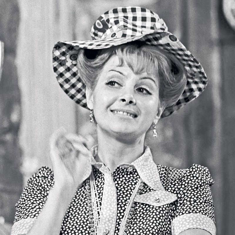 Валентина Шарыкина, актриса Московского академического театра сатиры заслуженная артистка РФ умерла в возрасте 85 лет