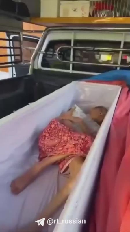 65-летняя женщина очнулась в гробу за несколько минут до своей кремации в Таиланде