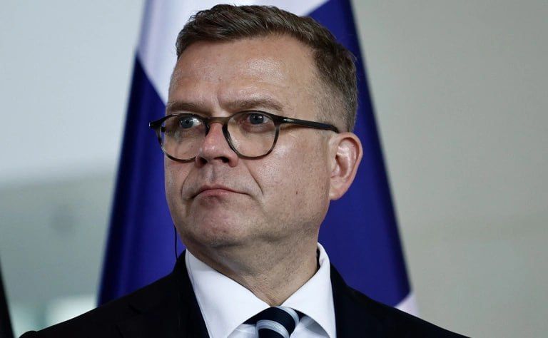 Премьер-министр Финляндии Петтери Орпо пригласил лидеров семи европейских стран на саммит Восточного фланга ЕС, чтобы обсудить укрепление границ с Россией, сообщается на сайте финского правительства