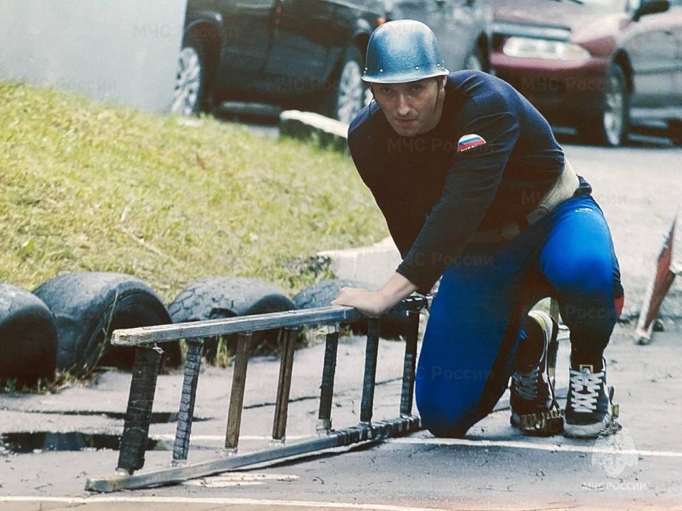 Пламя, которое закалило: 23 года службы Александра Коннова в СПСЧ Пламя, которое закалило: 23 года службы Александра Коннова в СПСЧ