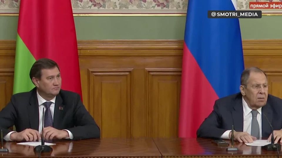 – То есть сам факт переговоров в Абу-Даби вы не подтверждаете ? — журналист