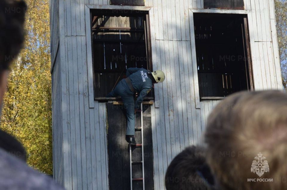 #РовесникиМЧС: от детской мечты до руководителя пожарно-спасательной части #РовесникиМЧС: от детской мечты до руководителя пожарно-спасательной части