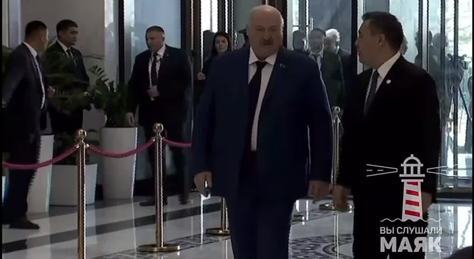 Лукашенко первым приехал на саммит ОДКБ