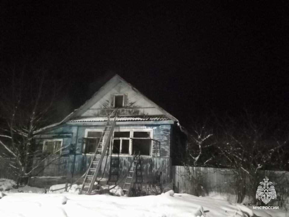 Гибель на пожаре. В деревне Пашино-Садовое Вышневолоцкого МО огнеборцы 9 и 61 ПСЧ ликвидировали возгорание в жилом доме Гибель на пожаре. В деревне Пашино-Садовое Вышневолоцкого МО огнеборцы 9 и 61 ПСЧ ликвидировали возгорание в жилом доме