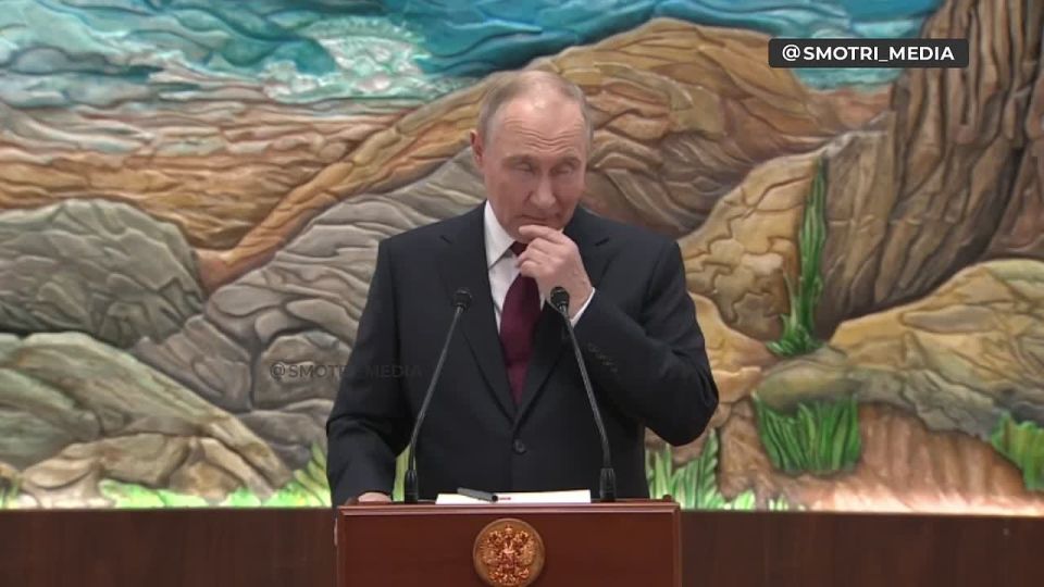 Вы соскучились? — Путин про отсутствие Лаврова