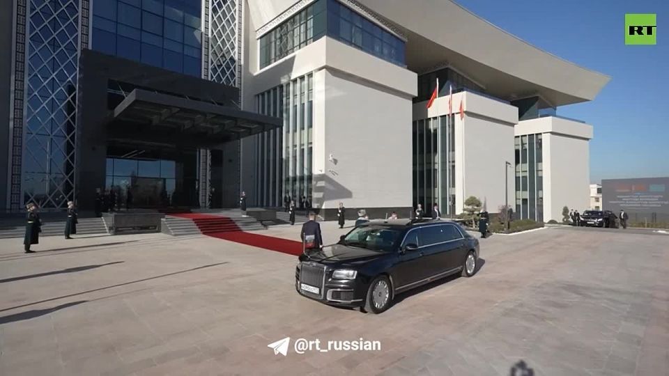 Путин прибыл к месту проведения саммита ОДКБ в Киргизии