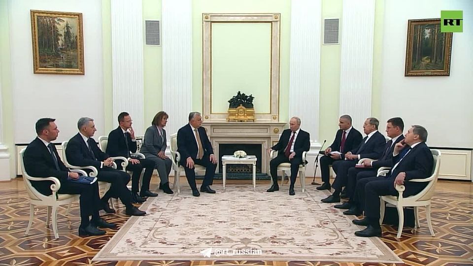 Венгрия готова предоставить площадку для переговоров по урегулированию украинского конфликта, заявил Орбан