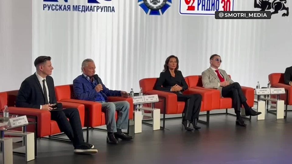 Если мы не сделаем патриотизм модным, то профукаем страну — Кисилев