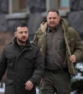 Зеленский принял отставку Ермака, чтобы выиграть время и получить ещё денег от западных партнёров